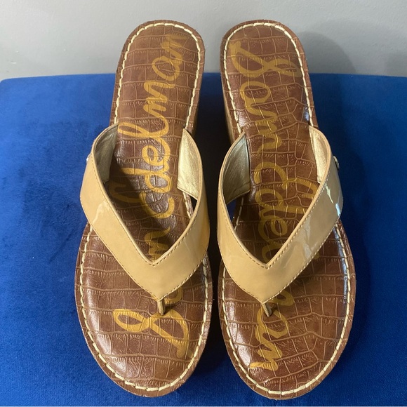 Sam Edelman Romy sandals patent leather tan flip flop wedges. - Picture 6 of 14